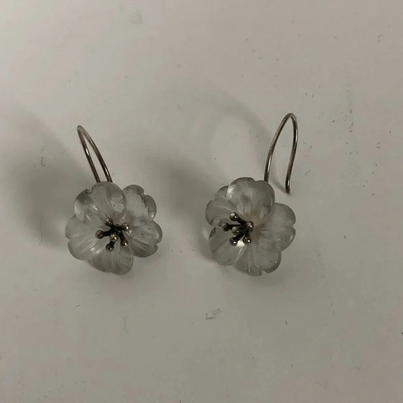 925  Frosted Flower Earrings - Picture 4 of 9